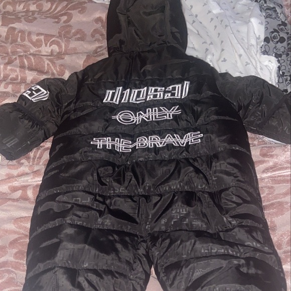 Snowsuit - Picture 1 of 2
